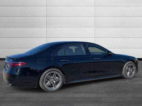 Used 2023 Mercedes-Benz S 580 4MATIC Sedan image 3