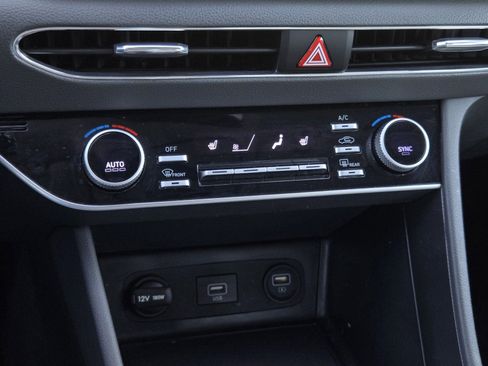 Used 2023 Hyundai Sonata SEL image 18