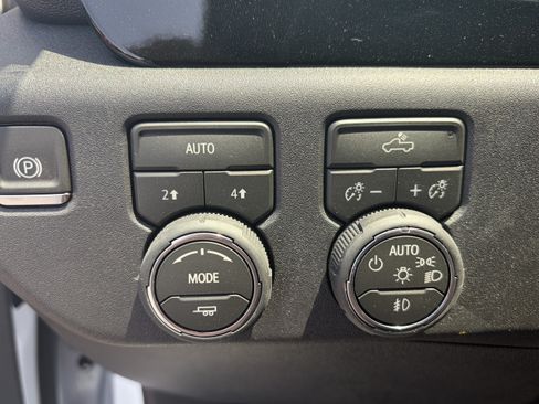 Used 2026 Chevrolet Silverado 1500 RST w/ LPO, Dark Essentials Package AWD/4WD image 22