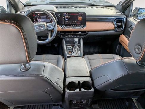 Used 2024 GMC Canyon AT4 w/ Technology Package image 27