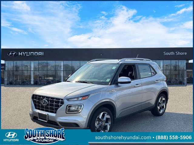 Certified 2024 Hyundai Venue SEL FWD image 4