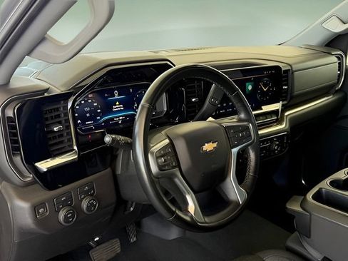 Used 2024 Chevrolet Silverado 1500 LT w/ Protection Package AWD/4WD image 16