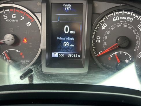 Used 2021 Toyota Tacoma SR image 26