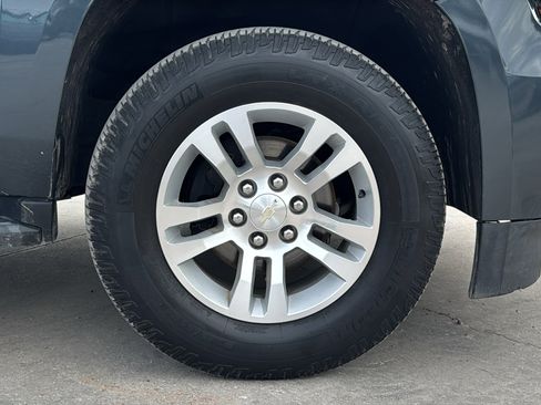 Used 2019 Chevrolet Tahoe LT image 33