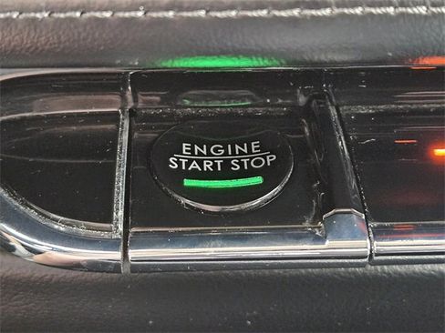 Certified 2021 Lincoln Nautilus Standard w/ Equipment Group 101A image 21