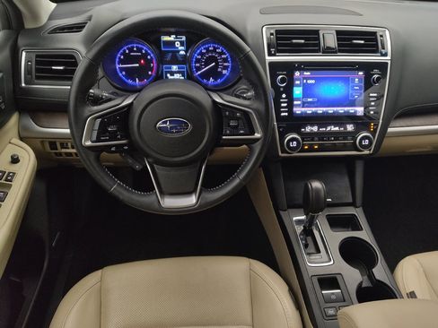 Used 2019 Subaru Outback 3.6R Limited AWD/4WD image 22