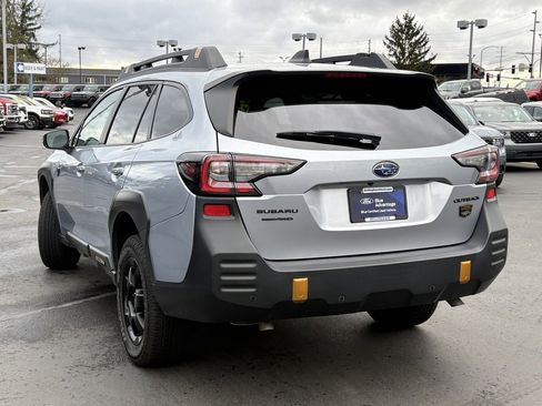 Used 2022 Subaru Outback Wilderness image 10