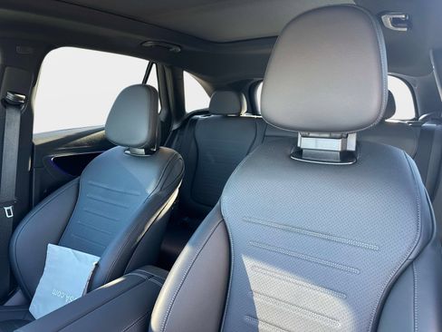 New 2026 Mercedes-Benz GLC 300 image 18