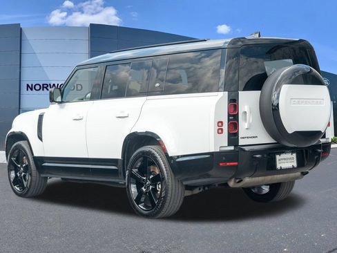 Used 2024 Land Rover Defender 130 X-Dynamic SE AWD/4WD image 6