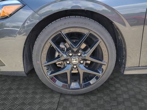 Used 2023 Honda Civic Sport image 13