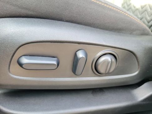 Certified 2024 Chevrolet Equinox LT FWD image 20
