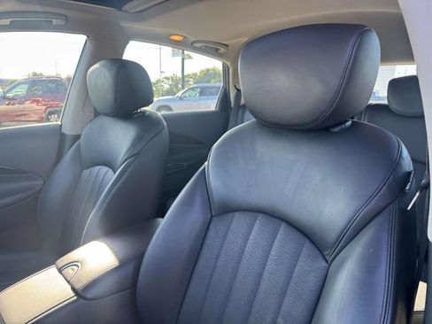 Used 2017 INFINITI QX50 AWD w/ Premium Package image 26