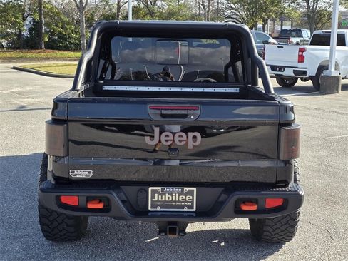 Used 2021 Jeep Gladiator Mojave image 3