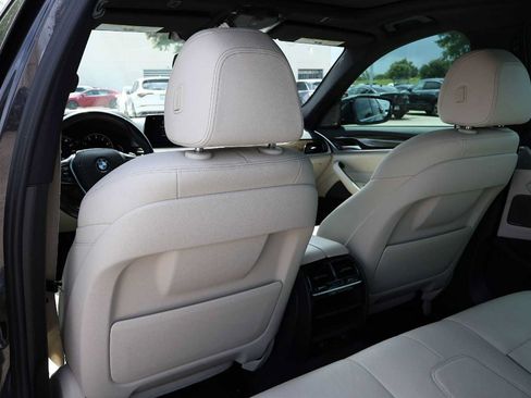 Used 2019 BMW 530i w/ Convenience Package RWD image 12