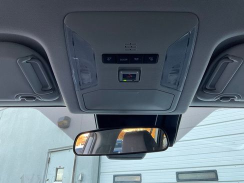 Used 2025 Toyota RAV4 XLE image 16