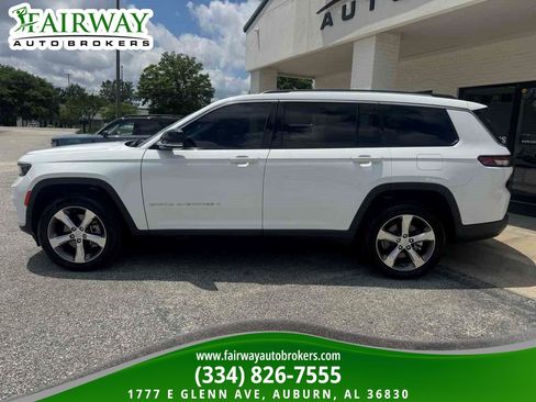 Used 2022 Jeep Grand Cherokee L Limited RWD image 9