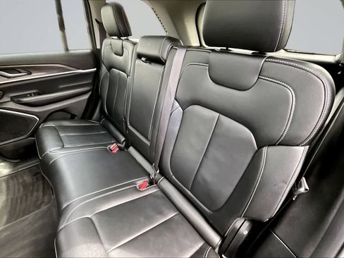 Used 2022 Jeep Grand Cherokee Limited 4xe AWD/4WD image 13