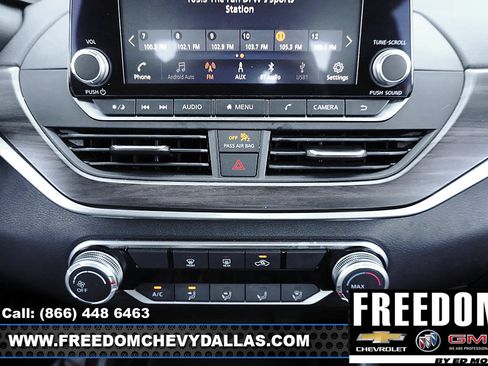 Used 2024 Nissan Altima 2.5 SV FWD image 17