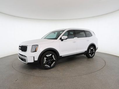 Used 2023 Kia Telluride EX w/ EX Captain's Chair Package
