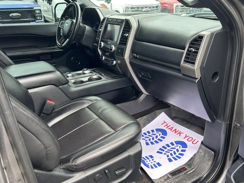 Used 2020 Ford Expedition XLT w/ Equipment Group 202A AWD/4WD image 15