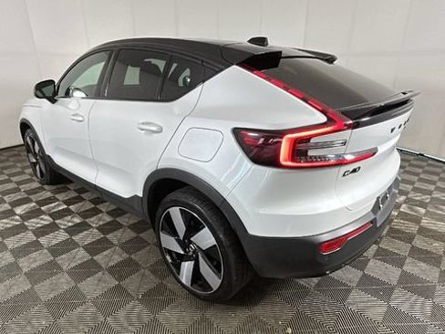 Used 2023 Volvo C40 P8 Recharge Ultimate AWD/4WD image 4