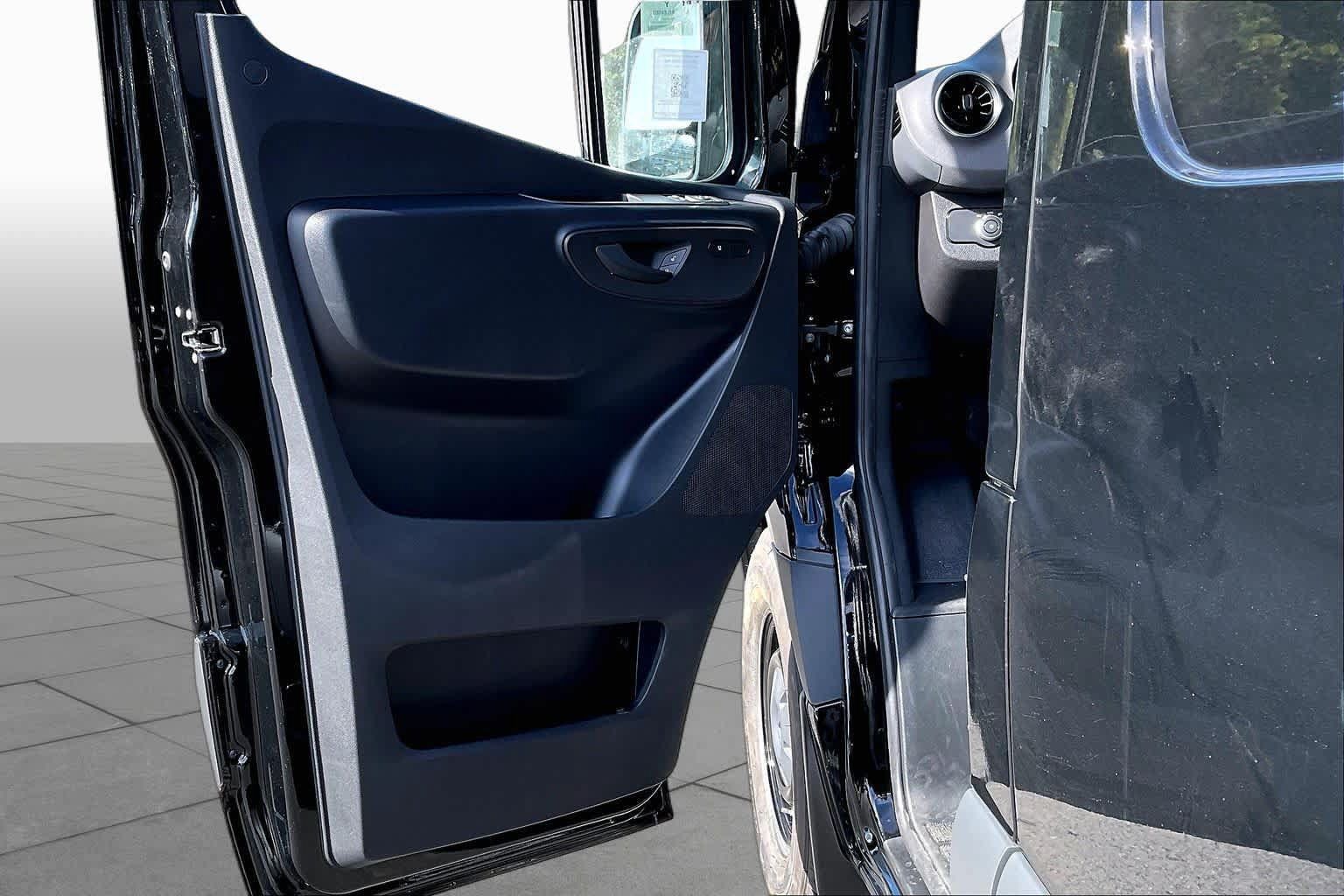 New 2026 Mercedes-Benz Sprinter 2500 image 11