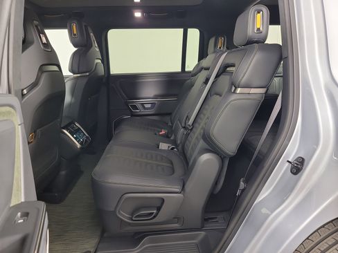 Used 2024 Rivian R1S Adventure image 19