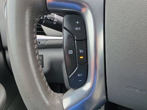 Certified 2016 Chevrolet Traverse LT FWD image 11