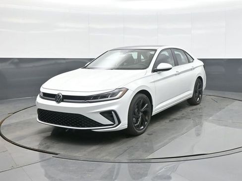 New 2026 Volkswagen Jetta SE FWD image 3