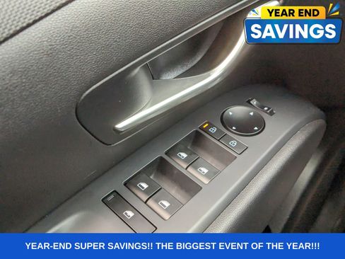 Used 2025 Hyundai Santa Cruz SEL image 35