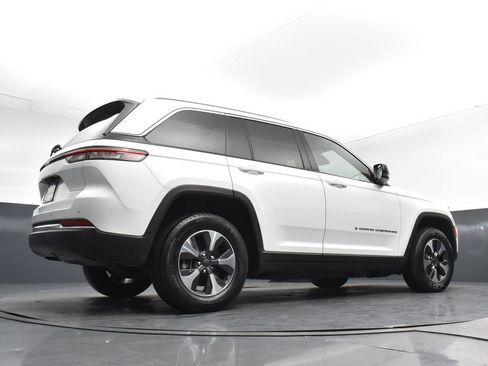Used 2023 Jeep Grand Cherokee 4WD 4xe image 25
