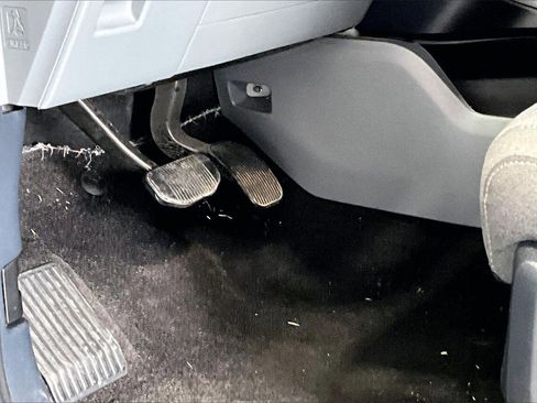 Used 2022 Ford F150 XLT w/ Equipment Group 302A High image 22