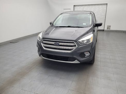 Used 2019 Ford Escape SE image 15