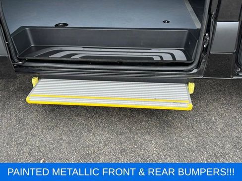 Used 2025 Mercedes-Benz Sprinter 3500 image 12