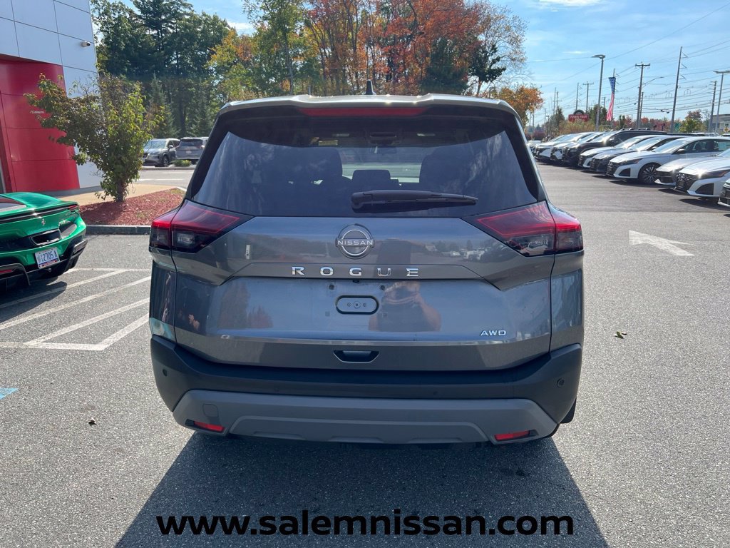 Used 2023 Nissan Rogue S AWD/4WD image 6