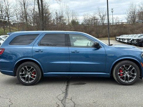 Certified 2024 Dodge Durango R/T w/ Tow 'N Go Package AWD/4WD image 5
