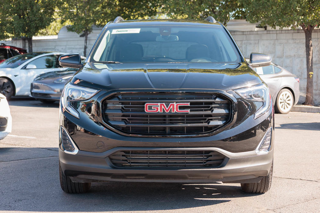 Used 2021 GMC Terrain SLE w/ Driver Convenience Package FWD image 8