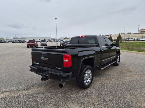 Used 2019 GMC Sierra 2500 Denali w/ Duramax Plus Package AWD/4WD image 5