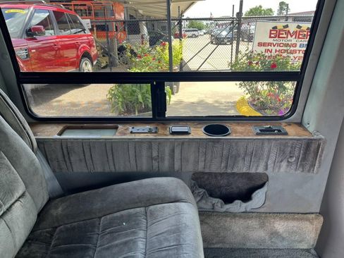 Used 1997 Chevrolet Express 1500 image 36