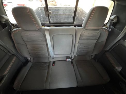 Used 2026 Nissan Frontier PRO-4X AWD/4WD image 39