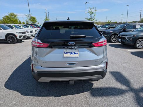 Used 2023 Ford Edge SEL w/ Convenience Package image 4