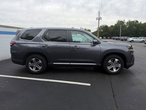 Certified 2025 Honda Pilot EX-L image 6