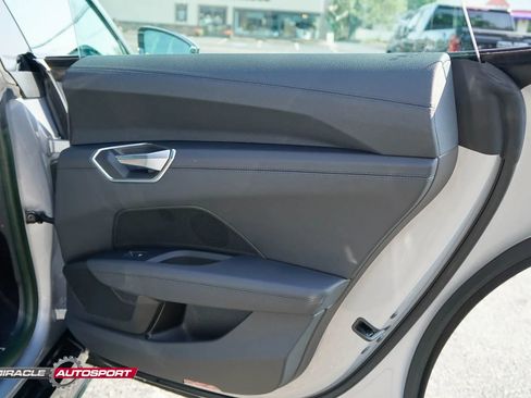 Used 2022 Audi e-tron GT Premium Plus AWD/4WD image 34