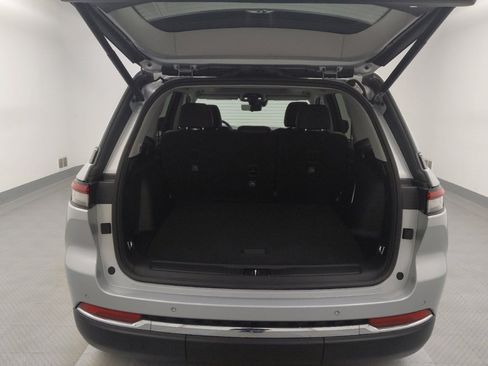 Used 2022 Jeep Grand Cherokee Limited 4xe w/ Luxury Tech Group II image 29