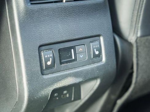 Used 2024 Mitsubishi Outlander SEL image 35