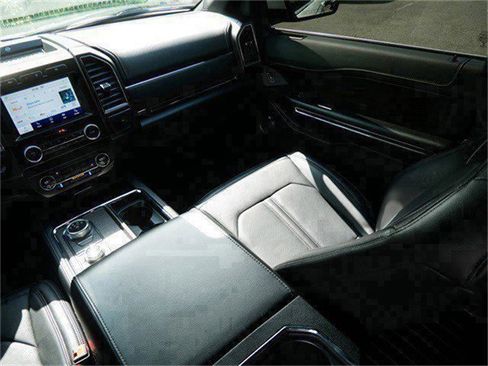 Used 2021 Ford Expedition Limited image 12