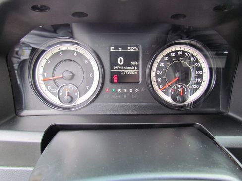 Used 2018 RAM 3500 Lone Star image 15