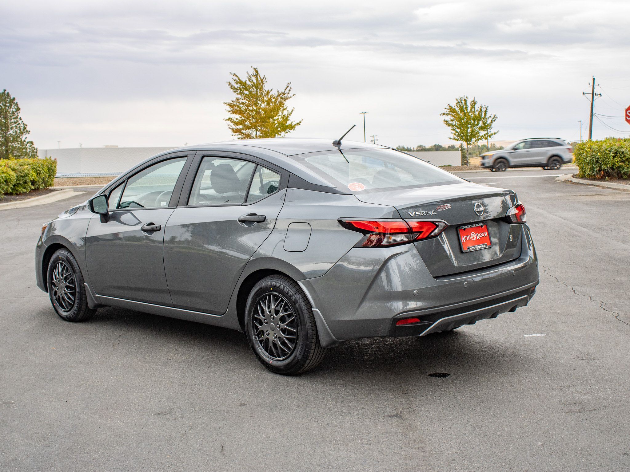 Used 2025 Nissan Versa S w/ Trunk Package FWD image 6