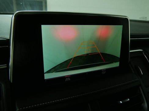 Used 2023 GMC Yukon SLT image 32