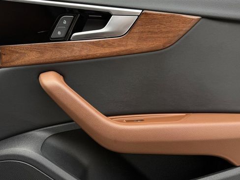 Used 2023 Audi A4 2.0T Premium w/ Convenience Package image 27